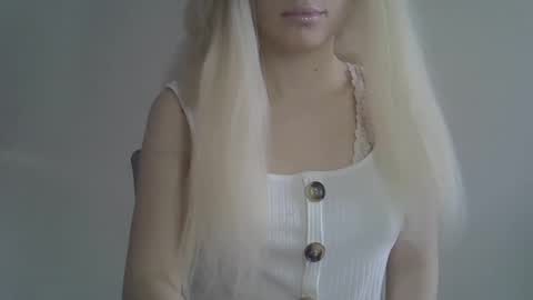 DitaMilton online show from March 2025 06:43:01 AM