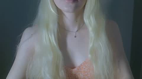 DitaMilton online show from January 2026 01:36:01 PM