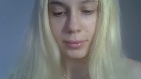 DitaMilton online show from April 2026 02:55:02 PM