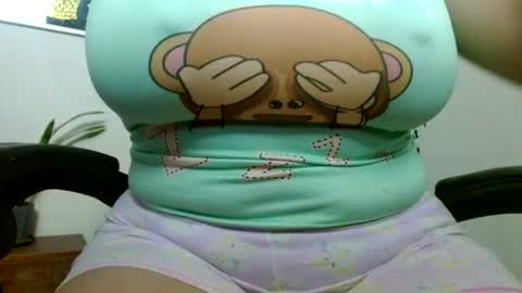 Snapshot of divadirty chatting on October 2025 12:47:01 PM Mari online show from October 2025 12:47:01 PM