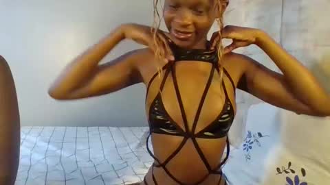 divagodess online show from October 2025 07:22:01 AM