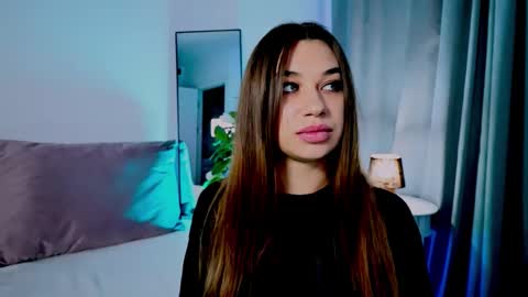 Snapshot of divetagrace chatting on October 2025 09:17:02 PM Tia online show from October 2025 09:17:02 PM