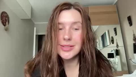 Valerie online show from October 2025 10:27:01 AM