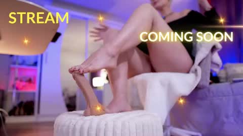 Snapshot of divine_kim chatting on June 2026 12:11:01 AM Miss Kim online show from June 2026 12:11:01 AM