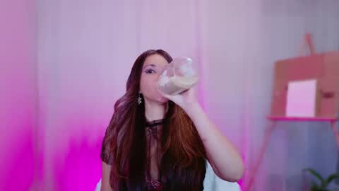 Snapshot of divinelynn chatting on February 2025 03:25:02 PM DivineLynn online show from February 2025 03:25:02 PM