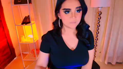 Snapshot of divorced_ms_valeria chatting on February 2026 06:56:02 AM Vally online show from February 2026 06:56:02 AM