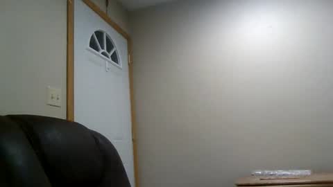 Snapshot of divorcedstoner420 chatting on July 2026 02:18:01 AM divorcedstoner420 online show from July 2026 02:18:01 AM