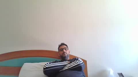 djac1987 online show from October 2025 10:45:01 AM