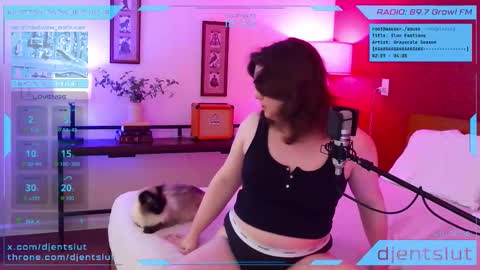 Snapshot of djentslut chatting on February 2026 01:38:01 AM djentslut online show from February 2026 01:38:01 AM