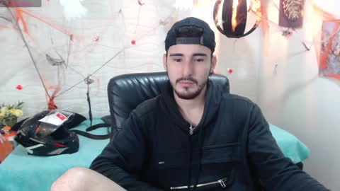 Snapshot of dmitrisanders1 chatting on December 2024 12:52:01 AM Maybe in pvt online show from December 2024 12:52:01 AM