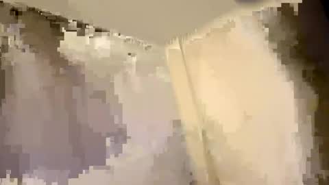 Snapshot of dnice69968127 chatting on February 2025 11:42:01 PM dnice69968127 online show from February 2025 11:42:01 PM