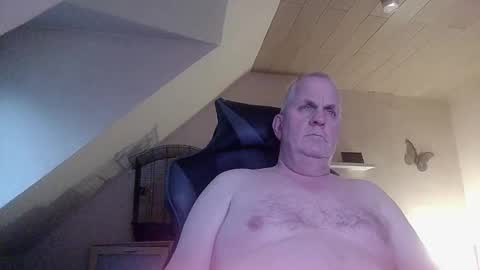 Snapshot of doggy2629 chatting on February 2026 04:32:01 PM doggy2629 online show from February 2026 04:32:01 PM