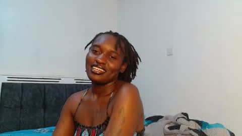 Snapshot of dolce_amber chatting on November 2025 08:08:01 PM Dolce online show from November 2025 08:08:01 PM