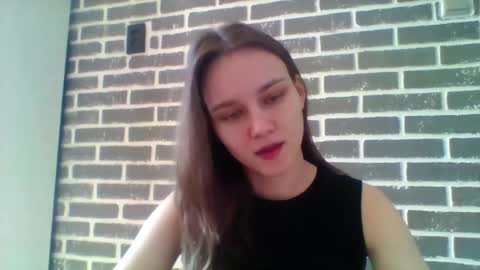 dolcezza_ online show from April 2026 11:33:01 AM