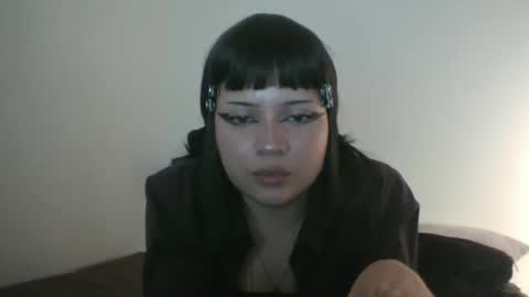 doll_dollys_ online show from February 2026 08:08:02 PM