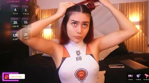 doll_kira_ online show from May 2026 03:06:02 PM