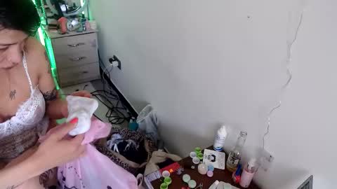 Catherine XXX online show from February 2026 06:01:01 PM