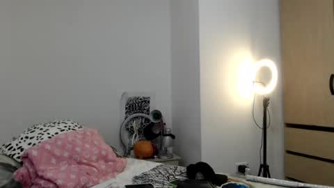 Catherine XXX online show from July 2026 07:49:01 PM