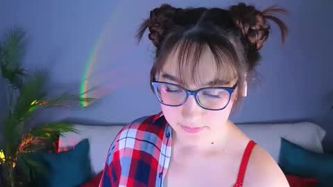 Tessa online show from October 2025 02:30:02 PM