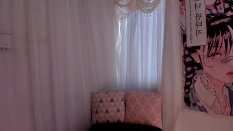 Roxana  independent model can you help me reach 100 hands up uwu online show from July 2026 10:42:01 PM