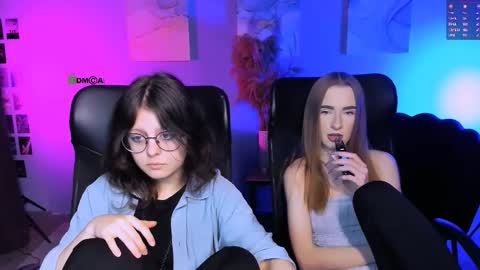 Snapshot of doll_vey chatting on November 2025 09:02:01 PM doll_vey online show from November 2025 09:02:01 PM