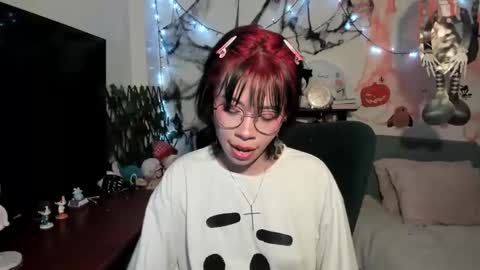 mina online show from October 2025 09:04:02 PM