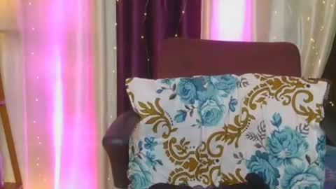 dolly_2 online show from July 2026 04:19:01 AM