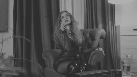 Dolores Sage online show from August 2026 11:42:02 PM