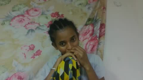 Snapshot of doloresslu chatting on April 2026 01:32:01 AM doloresslu online show from April 2026 01:32:01 AM