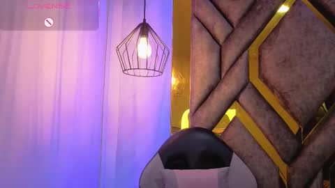 Snapshot of dom_veneno chatting on November 2025 06:50:02 PM dom_veneno online show from November 2025 06:50:02 PM