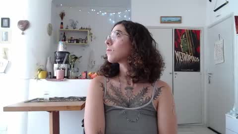 Snapshot of domenica_dos_ouros chatting on April 2026 02:20:01 PM sweet domme online show from April 2026 02:20:01 PM
