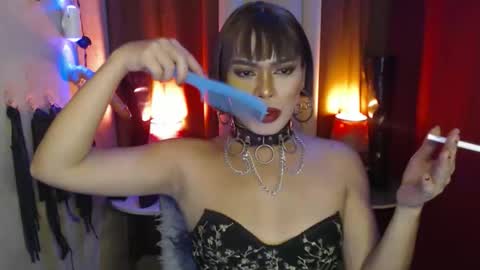 Snapshot of dominantrix_diannaxxx chatting on February 2026 06:53:01 PM diana online show from February 2026 06:53:01 PM
