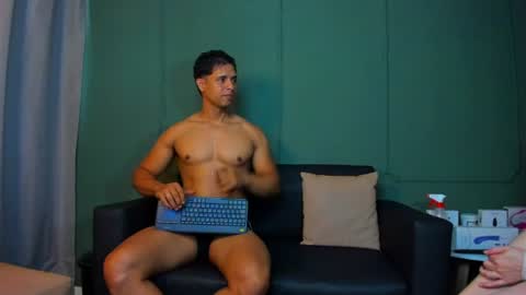 Dominc berry online show from July 2026 12:29:01 PM