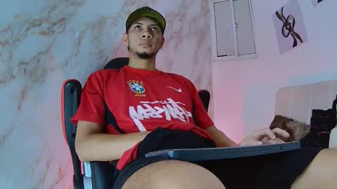 Dominic online show from February 2026 08:24:01 AM