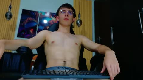 dominic_carminex online show from October 2025 07:45:01 PM
