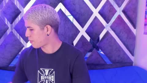 DOMI online show from April 2026 03:28:01 AM