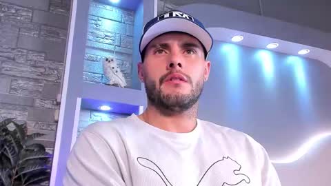 dominic de luca online show from February 2026 05:01:02 AM