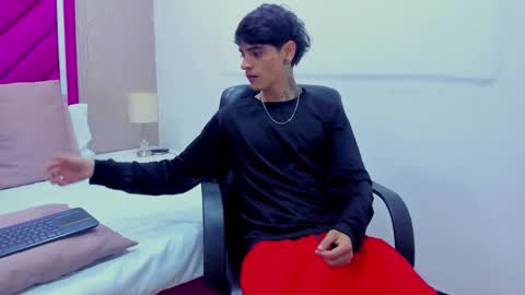 Snapshot of dominic_foox chatting on February 2026 12:44:02 PM Dominic foox online show from February 2026 12:44:02 PM