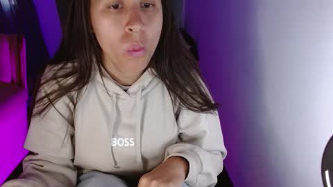 Snapshot of dominica3 chatting on December 2025 09:53:01 PM online show from December 2025 09:53:01 PM