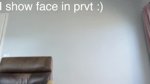 dominicklux online show from December 2025 09:57:01 PM