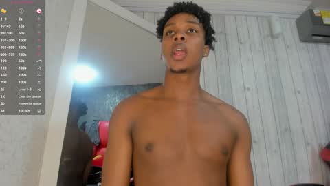 Snapshot of dominicsccott chatting on November 2025 12:49:02 PM Dominicscott online show from November 2025 12:49:02 PM