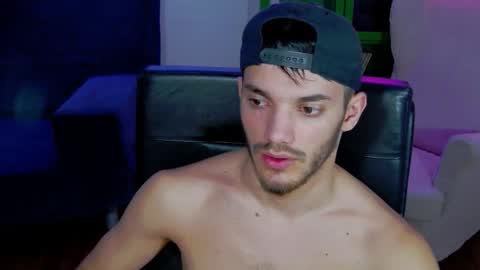 dominicvalente online show from November 2025 06:32:01 PM