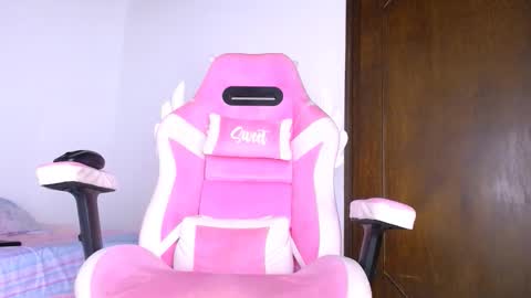   online show from November 2025 03:50:02 AM