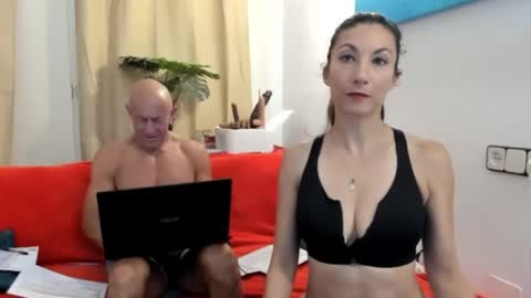 DomDOLCEVITA online show from May 2026 10:29:01 PM