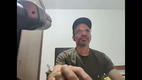 don__chi online show from January 2025 04:48:02 AM