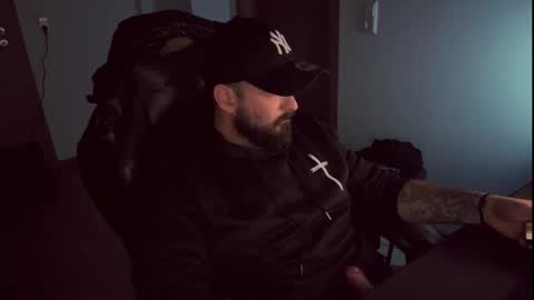 donchriiis online show from February 2026 02:59:02 AM
