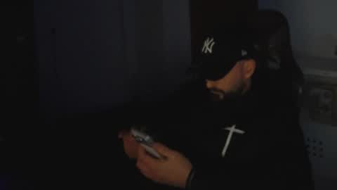 donchriiis online show from March 2026 03:01:01 AM