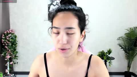 Aura online show from October 2025 02:56:01 AM