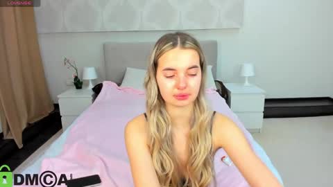 Donna On GMT2 Mon-Fri 3-9 AM online show from April 2026 12:02:02 AM