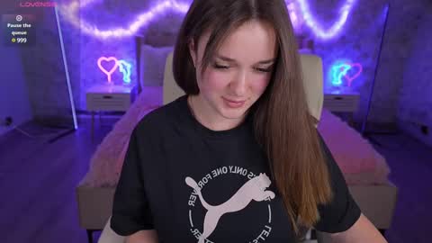 DONNA online show from March 2025 07:59:02 PM